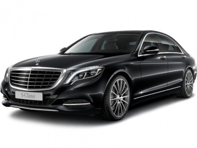 Moscow-business-sedan-car-S-class-Mercedes-chauffeured-rental-hire-with-driver-in-Moscow